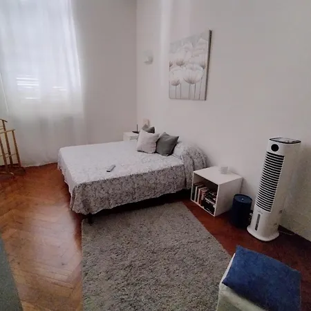 Spazio Q16 Quadrilatero Турин