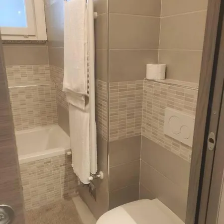 Spazio Q16 Quadrilatero شقة